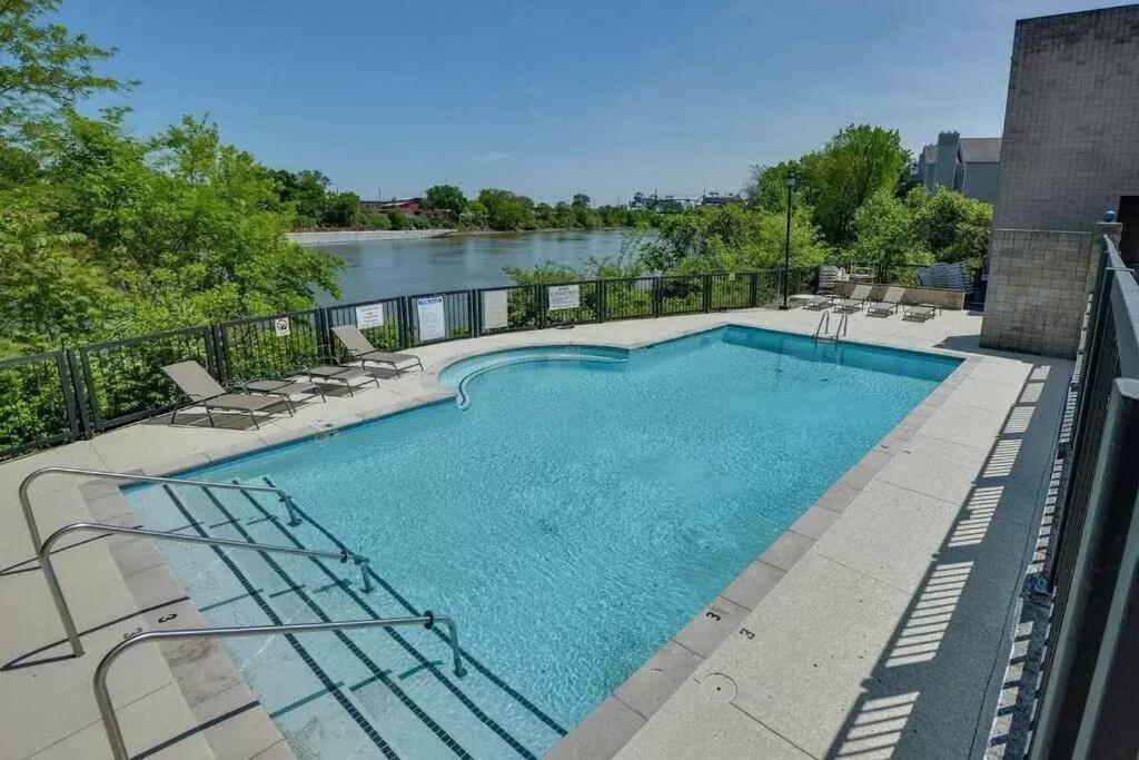 Nash Gold Private Condo - 2Bed, 2Bath, Sleep 6, 25 Min Walk To Broadway And All Nashville Attractions, Pool, Gym Εξωτερικό φωτογραφία