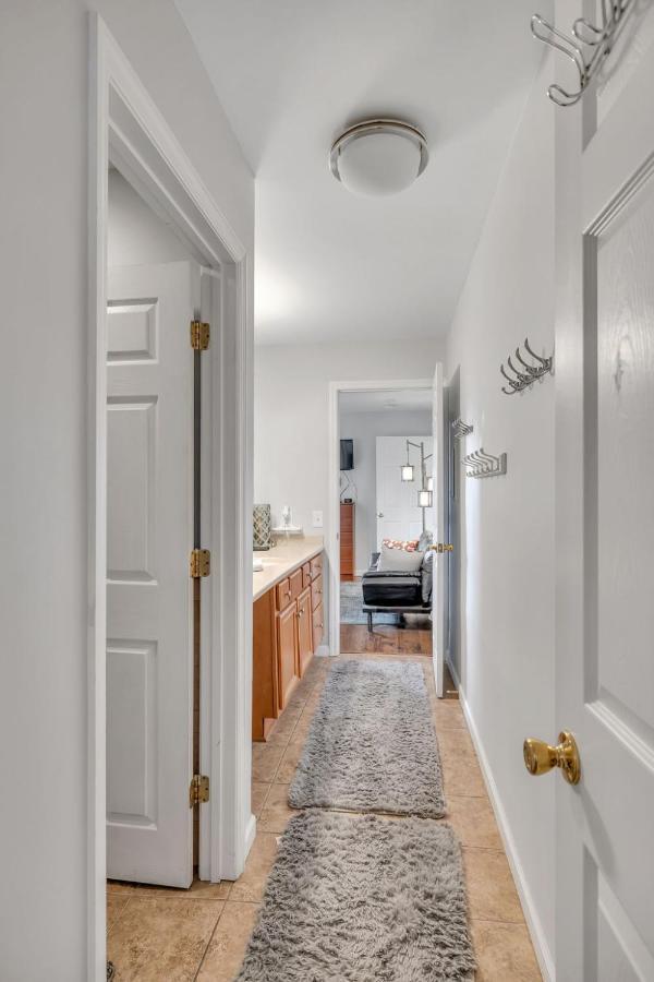 Nash Gold Private Condo - 2Bed, 2Bath, Sleep 6, 25 Min Walk To Broadway And All Nashville Attractions, Pool, Gym Εξωτερικό φωτογραφία