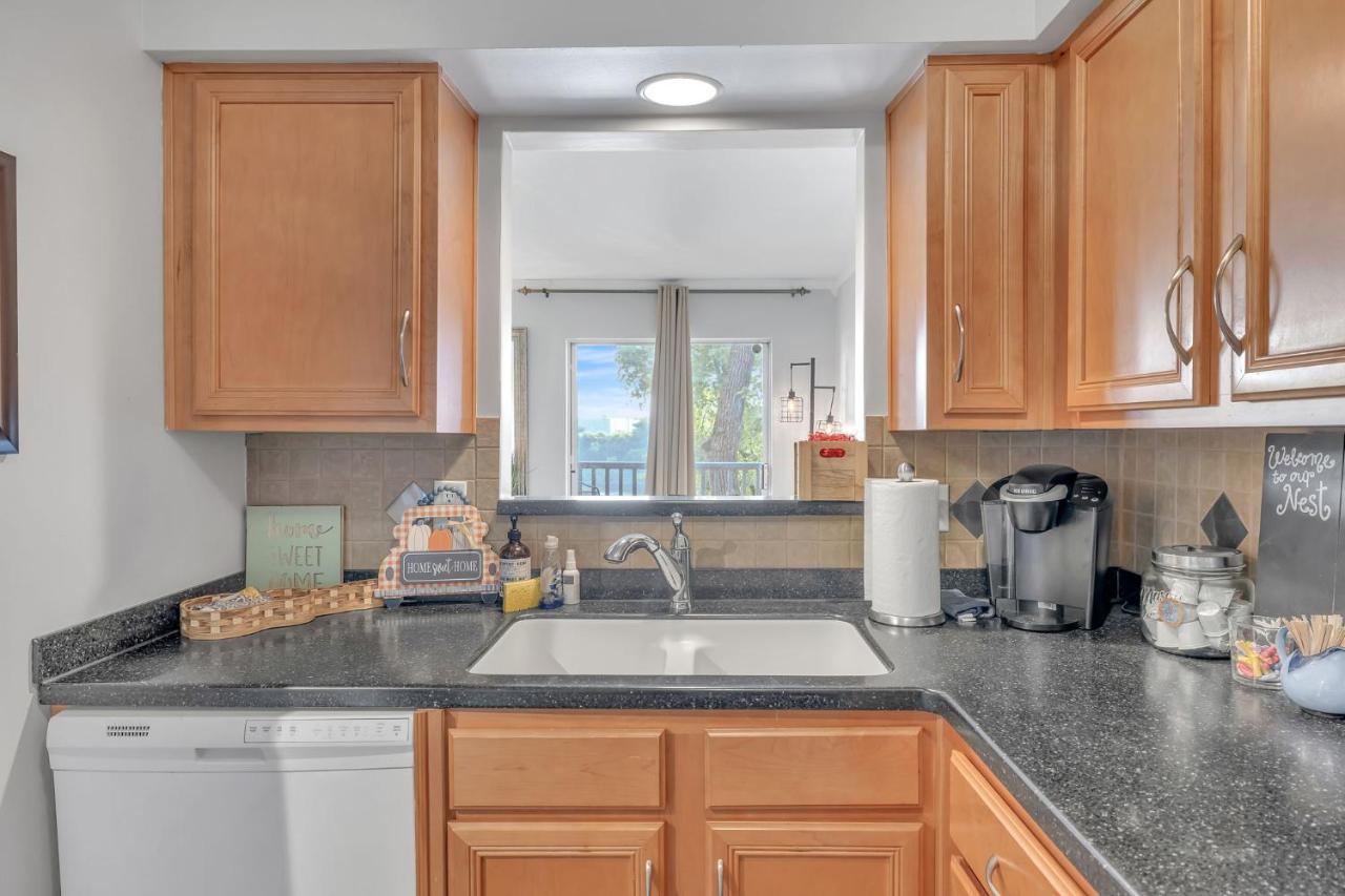 Nash Gold Private Condo - 2Bed, 2Bath, Sleep 6, 25 Min Walk To Broadway And All Nashville Attractions, Pool, Gym Εξωτερικό φωτογραφία